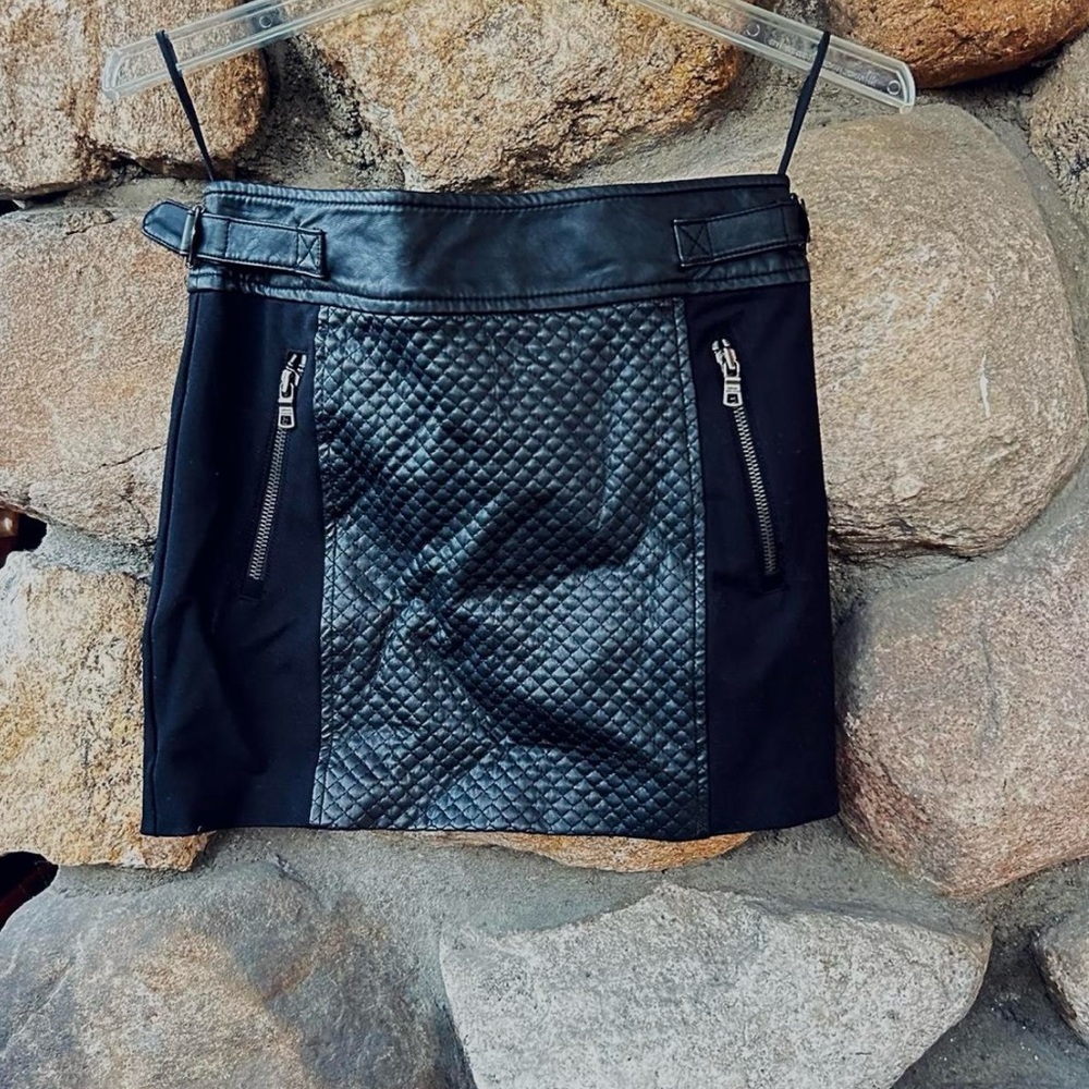 Vintage Y2K little black mini skirt | Armani Ex, sz SM/P0~~